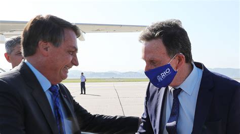 O Apoio De Bolsonaro A Crivella Se Não Quiser Votar Nele Tranquilo