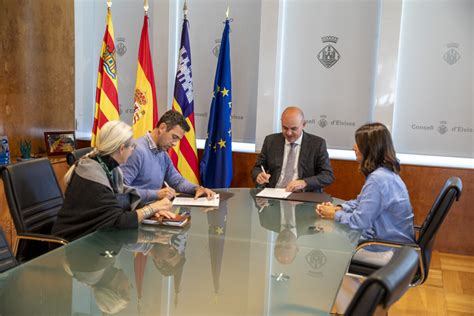 El Consell De Ibiza Inyecta Euros A La C Mara De Comercio La