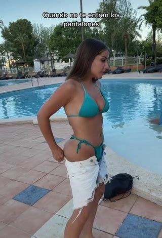 Hot Isabelli Brunelli In Turquoise Bikini At The Pool And Bouncing