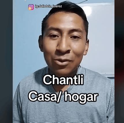 Julio Hernández El profesor que enseña náhuatl en sus redes sociales