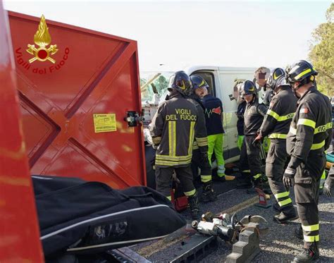 Radio Taormina Nuovo Incidente Questa Mattina Nella Tangenziale Di