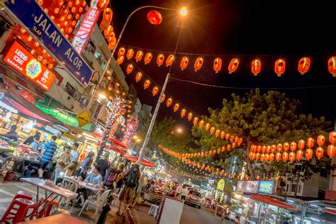 Jalan Alor Kuala Lumpur Strategically Located In The Hea Flickr