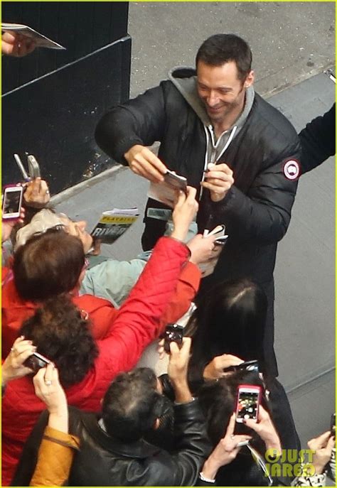 Photo Hugh Jackman Greets Fans After Preview Performance 16 Photo