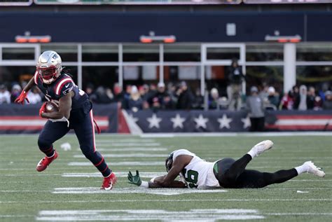 Amidst Patriots Offensive Woes Rhamondre Stevenson Is An Emerging