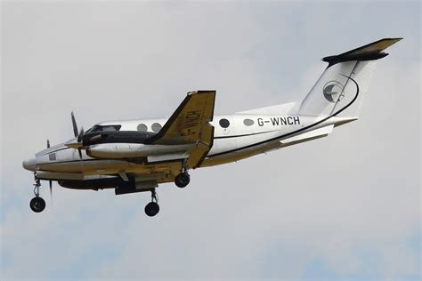 Synergy Aviation Beechcraft B Super King Air G Wnch Lb Flickr