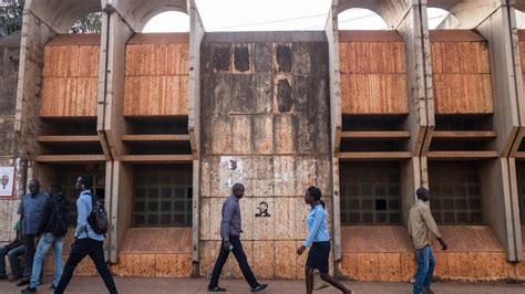 Crumbling Architecture Of Former Narco State In Bissau Gallery Al Jazeera