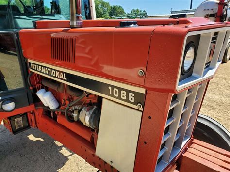 International Harvester 1086 Tractor 48500 Machinery Pete