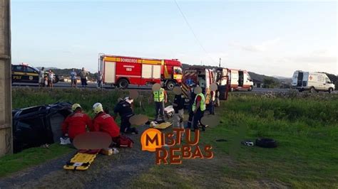 Ve Culo Capota Sete Passageiros Na Br No Bairro Margem Esquerda