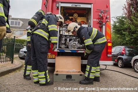 Nl Foto S Brandweer In Actie Voor Schoorsteenbrand Abcoude