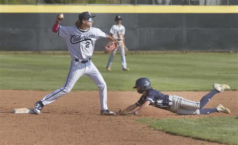 Calvary Chapel Baseball Takes Out Saugus