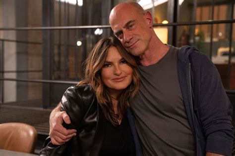 Chris Meloni Mariska Hargitay Reunite In A Sweet Insta Post Nbc Insider