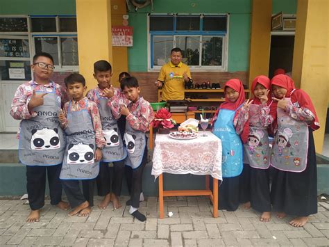 Membangun Kreativitas Lewat Cooking Day Sdit Insan Mulia Tambun Utara