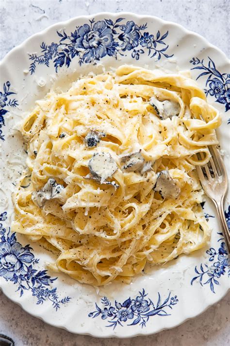 Tagliatelle with Truffle Sauce - Vikalinka