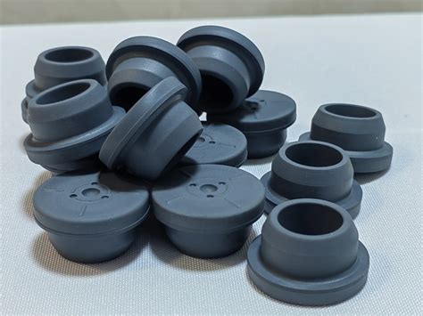 13mm 28mm 32mm Pharmaceutical Chlorobutyl Medical Rubber Stopper For