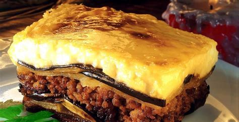 Moussaka, Musaka oder Mousakas GREEKCUISINEMAGAZINE