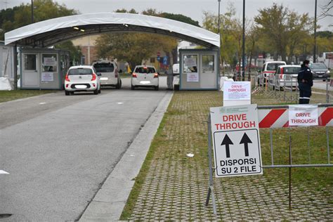 Calano I Contagi Servono Meno Tamponi L Ausl Riduce Gli Orari Dei