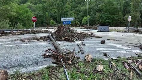 Marche Il Ponte Romano Ha 2000 Anni Ma Resiste All Alluvione Le