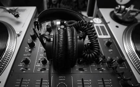 HD wallpaper: black Beats by Dr. Dre corded headphones, monster beats ...