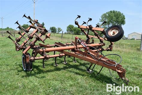 Allis-Chalmers 200F Cultivator BigIron Auctions