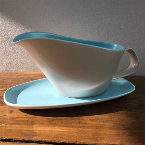 Poole Pottery "Twintone - Sky Blue & Dove Grey (C104)" Gravy Boat (Con ...