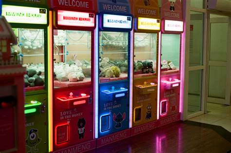 Claw Machines For Rent In Singapore That Makes Your Guests Go Wow