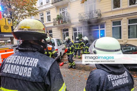 Kellerbrand Sorgt Fuer Grosseinsatz Der Feuerwehr Saeuglinge Gerettet