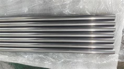 High Quality Cemented Carbide Rods with 30º Two Helical Coolant Holes