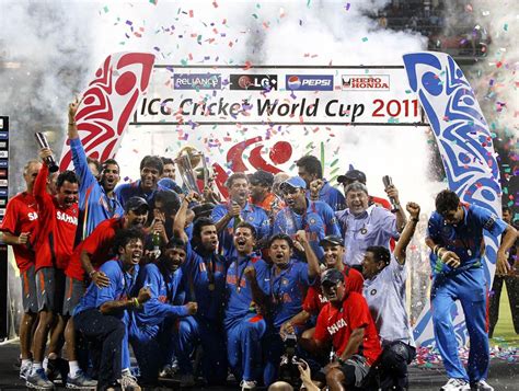 25 Best Pictures Capturing India Winning the ICC World Cup Cricket 2011 Featuring Sachin ...