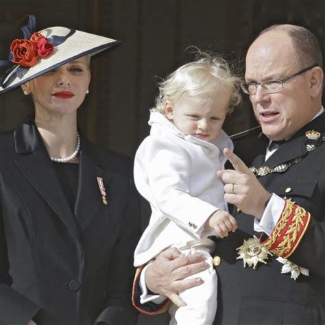 Alberto Y Charlene De M Naco Con Su Hijo Jacques En El D A Nacional De