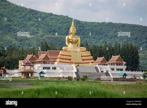 Thailand Prachuap Hua Hin Wat Huay Mongkol Stock Photo Alamy