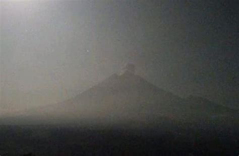 Gunung Semeru Hari Ini Meletus Semburkan Kolom Abu Setinggi Meter