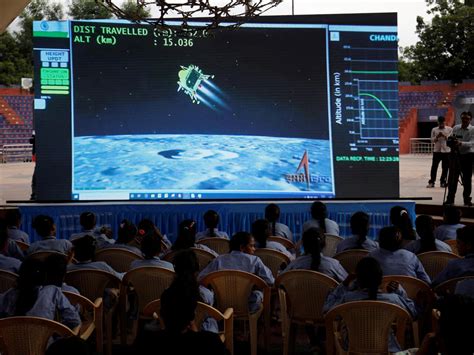 Nave Espacial De La India Desciende Con Xito En La Luna Cuarto Pa S