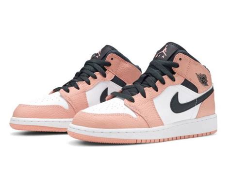 Air Jordan 1 Pink Quartz