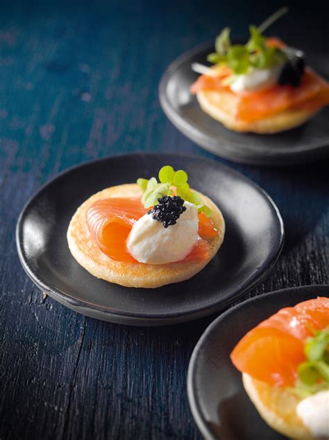 Blinis Met Topping Van Zalm En Kaviaar Sligro Be