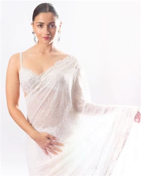 7 Times Alia Bhatt Looked Beyond Beautiful In White Sarees Indian Fashion Saree Alia Bhatt