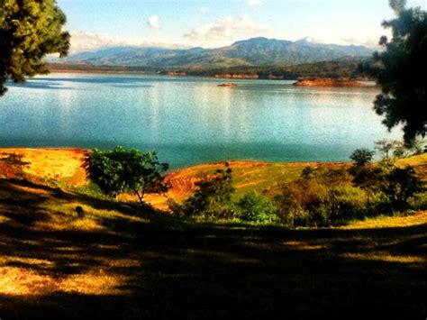 Sunkissed Water: Pantabangan Lake Trip