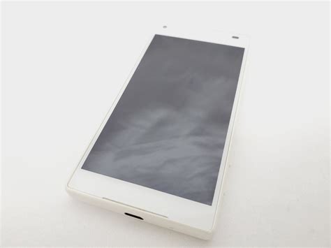 1円 ジャンク品 Docomo ドコモ スマートフォン Sony Xperia Z5 Compact So 02h ホワイト Simロック解除済背面剥がれ 10914806ソニー