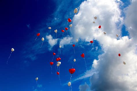 Banco de imagens nuvem céu luz solar balão mosca amor vermelho