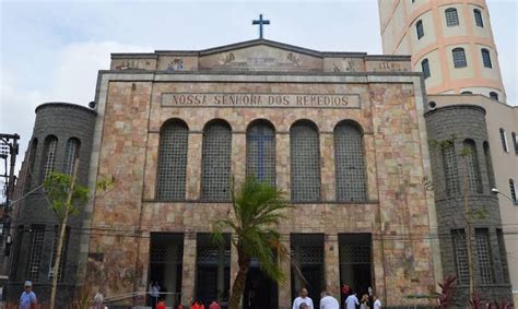 Igreja Católica é Depredada Em Osasco Correio Paulista