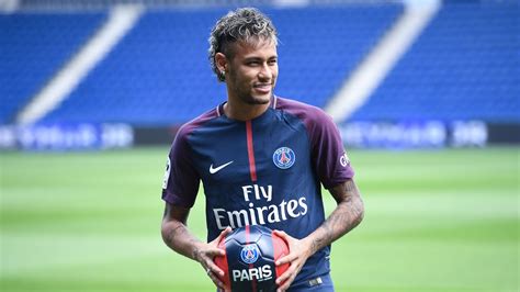 Mercato PSG Neymar lâche un indice de taille sur son avenir