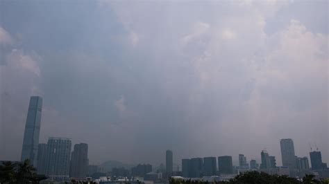 7月異常炎熱掛兩颱風 兩度破最高溫紀錄 降雨量比正常少五成半