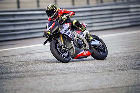 Zdj Cia Aprilia Tuono V X Aprilia Tuono V X Nowa Definicja