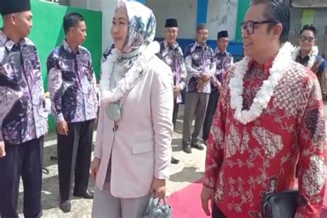 Rika Yohan Mudik Bubarkan Panitia RDS Hadiri Reuni Alumni SMPN 1