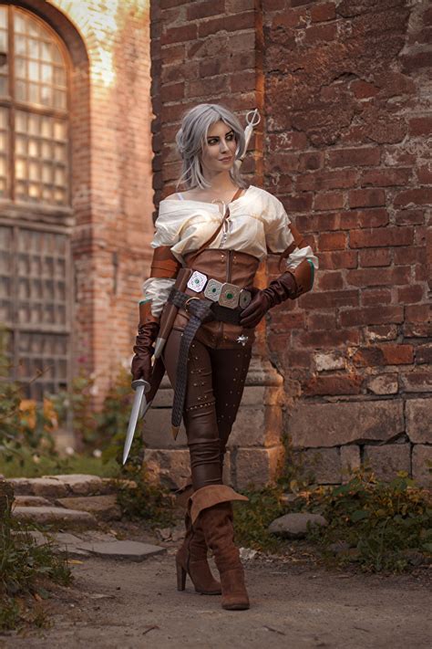 Photos The Witcher Wild Hunt Ciri Warrior Cosplay Dagger X