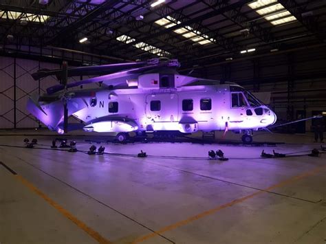 Revelado o Commando Merlin novo helicóptero de transporte da RN