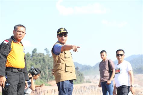 Tindaklanjuti Laporan Warga Terkait Gempa Bupati Tinjau Tambang Batu