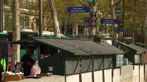 Jo Paris Les Bouquinistes Devront Quitter Les Quais De Seine