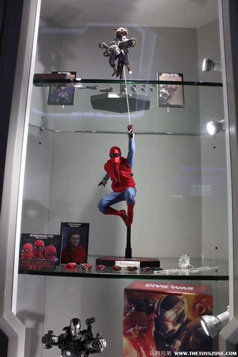 實拍 Hot Toys蜘蛛俠強勢回歸 初代自家製戰衣版本蜘蛛俠 人偶登場 Toys Zone D 玩具兄弟 Figures Price List Reviews
