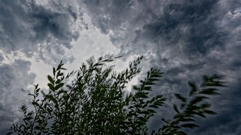 Am Freitag Gewitter Im Ganzen Land Ein Toter Und Mehrere Verletzte