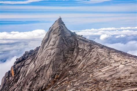 Premium Photo Nature Landscape At The Top Of Mount Kinabalu In Sabah